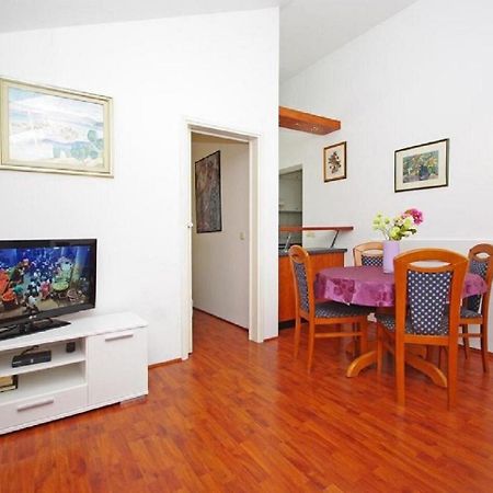 Apartments Mila Макарска Екстериор снимка
