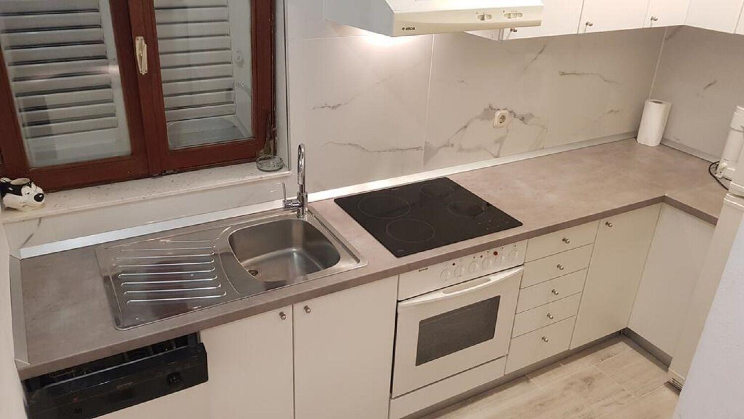 Apartments Mila Макарска Екстериор снимка