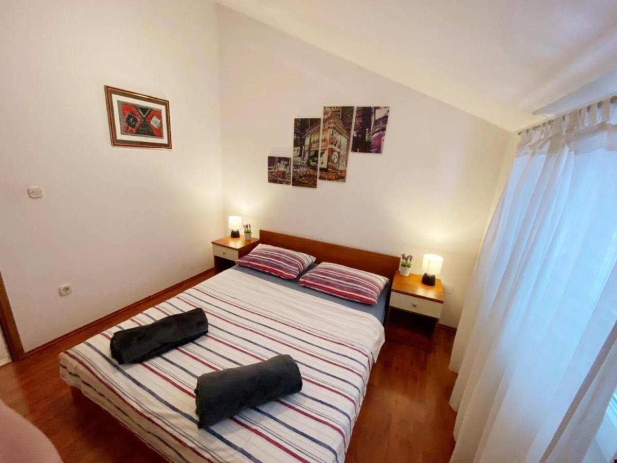 Apartments Mila Макарска Екстериор снимка