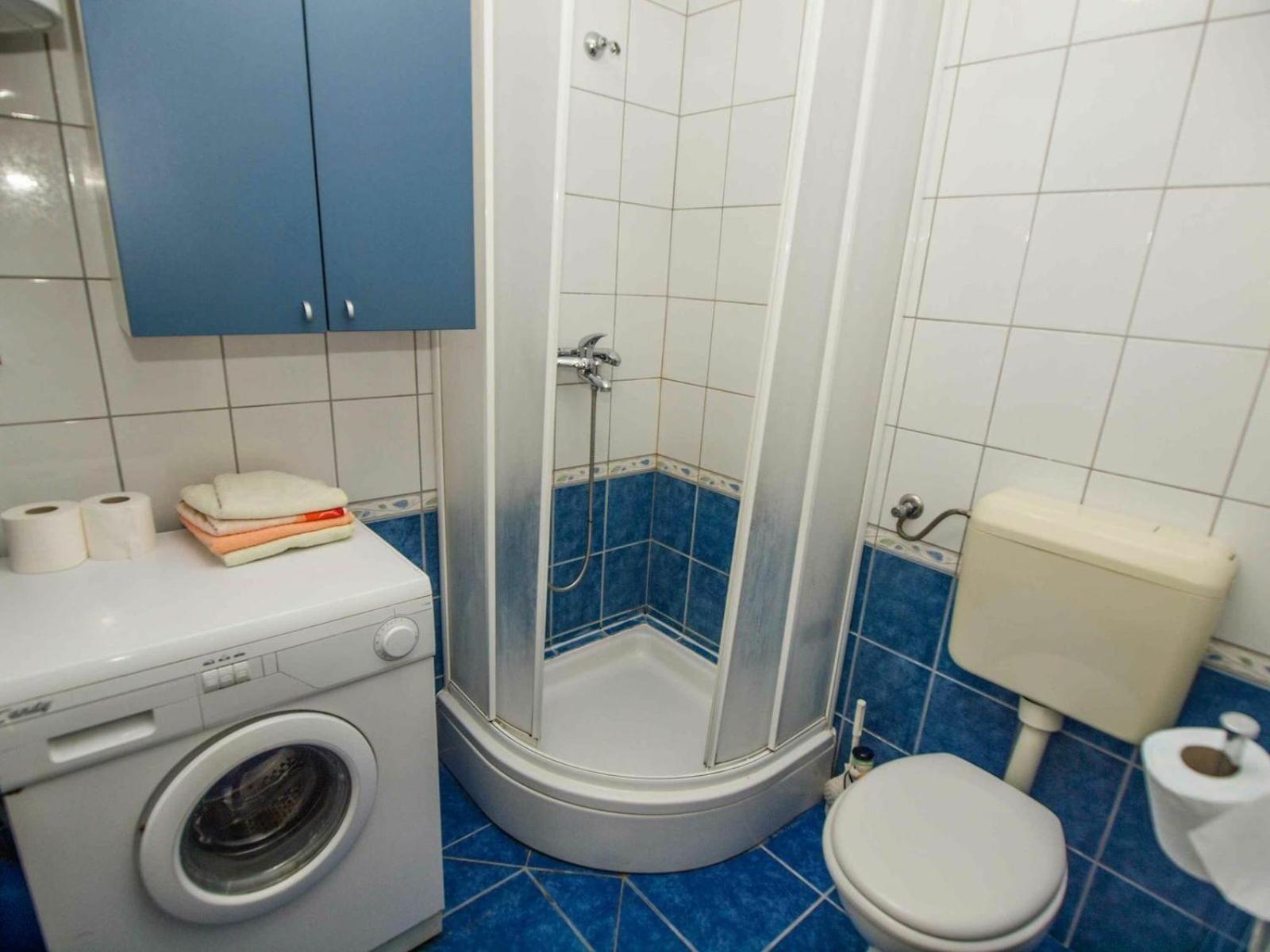 Apartments Mila Макарска Екстериор снимка